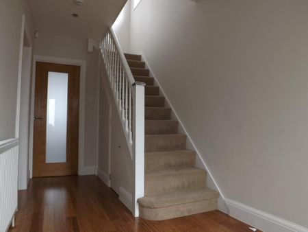 3 bedroom semi-detached house to rent - Photo 4