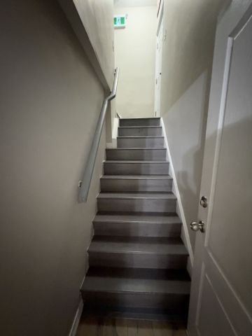 For Lease - 25 Portstewart Crescent, Brampton, Ontario - Photo 4