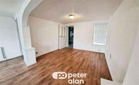 Carmarthen Road, Fforestfach, Swansea, SA5 - Photo 4