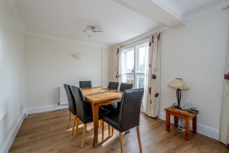 2 bedroom apartment to rent - Photo 3