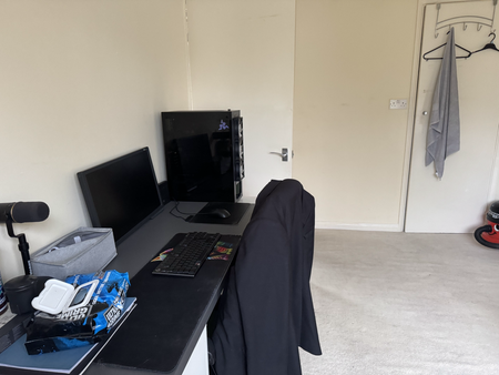 3 bedroom detached house to rent - Photo 4