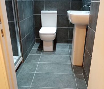 2 Bed Flat, Lincoln House, M13 - Photo 6