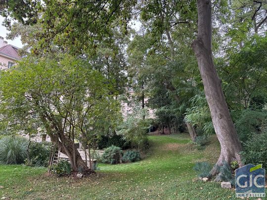 Location Appartement 5 pièces 93m² - Photo 1