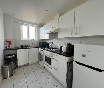 Room in a Shared Flat, Sir Cyril Black Way, SW19 - Photo 5