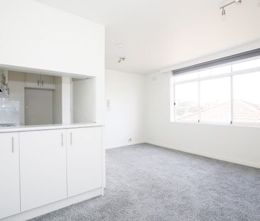 6/1 Fuller Street, Essendon, Vic 3040 - Photo 1