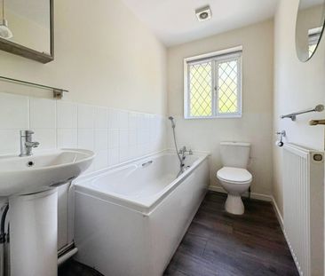 2 bedroom House To Let Total Size: 732 SQ FT - Photo 5