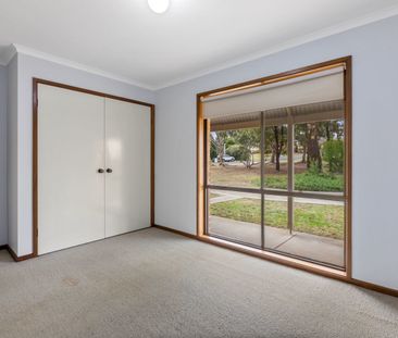 1/2 Towers Street, Flora Hill VIC 3550 - Photo 3