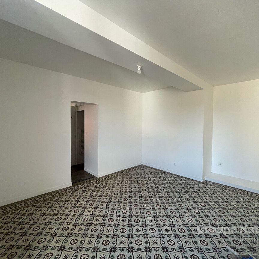 BEAUVAIS PROCHE CENTRE VILLE : T3 dans résidence privée, - Photo 1