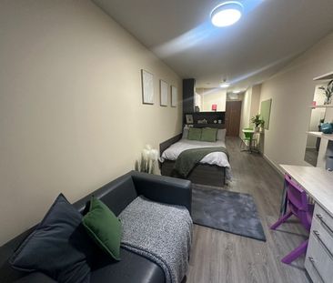 Studio Flat, Halley House, NG1 - Photo 3