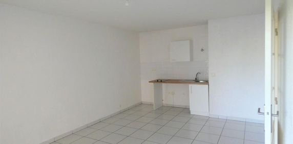 Location Appartement 2 pièces 40m² DAX 40100 - Photo 2