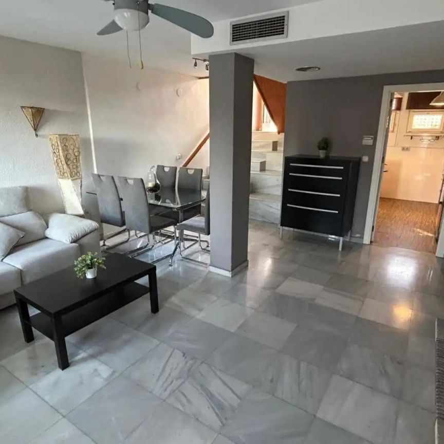 Casa adosada de alquiler en Calle Campo de Golf, 10, San Francisco - Chorillo - Photo 1