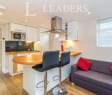 1 bedroom detached house to rent - Photo 5