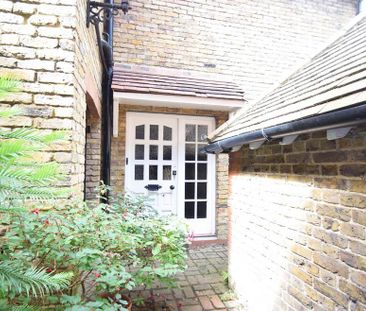 Studio to rent - Photo 6