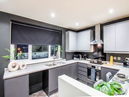 Woodville Mount (room 6), Middleton Park, Leeds - Photo 5