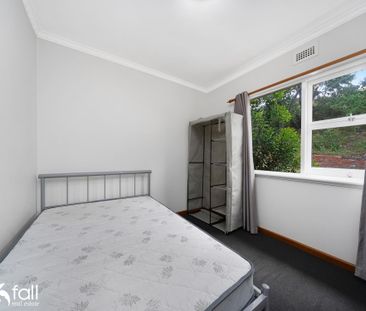 Versatile Property in a Prime Lindisfarne Location - Photo 1