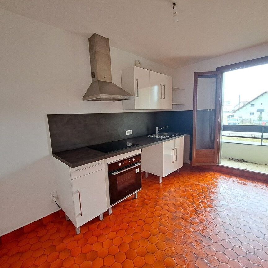 Appartement À Louer 3 Pièces , 65 M² - Photo 1