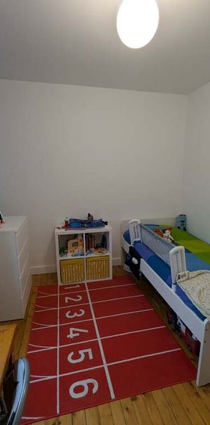 5½ Près Du Centre-ville – 3 Chambres – S - Photo 1