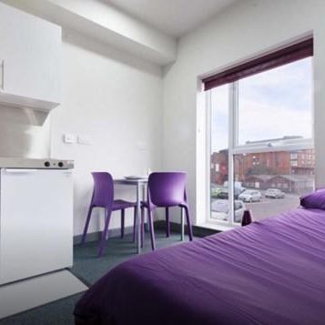 1 bedroom private hall to rent - Photo 3