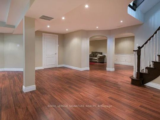 Detached Home For Lease | N9061837 - Photo 1