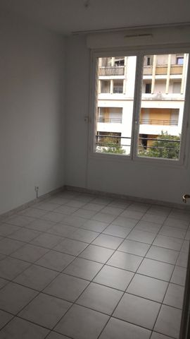 Appartement - Aix-En-Provence (13090) - 67 m² - - Photo 4