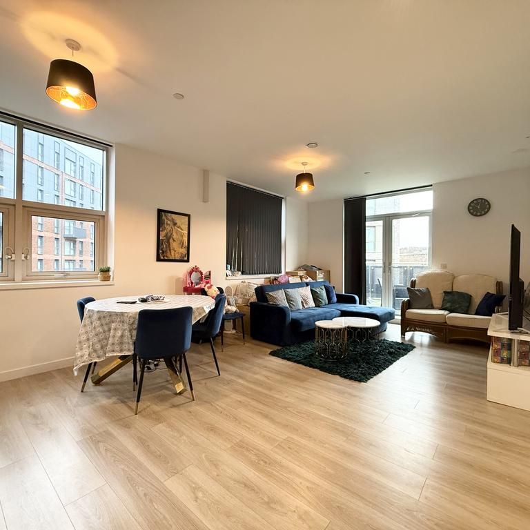 2 bedroom apartment to rent - Photo 1