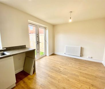 Honeycomb Vale, Chard, TA20 - Photo 2