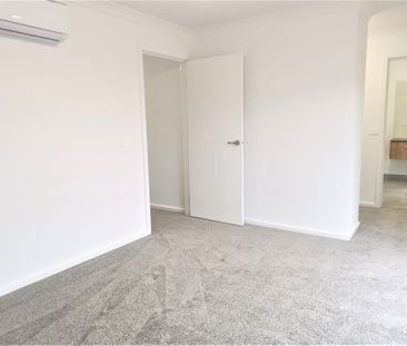 Your Dream Home Awaits in Tarneit's Premier Pocket - Photo 5