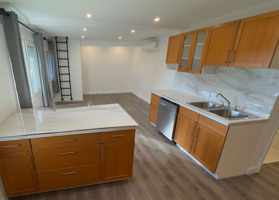 For Lease - 4992 Mcrae Street, Niagara Falls, Ontario - Photo 1