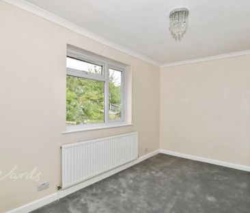 4 bedroom detached house to rent - Photo 6
