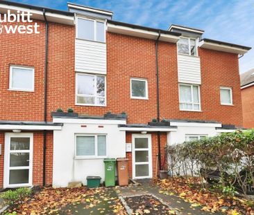 4 bedroom terraced house to rent - Photo 6