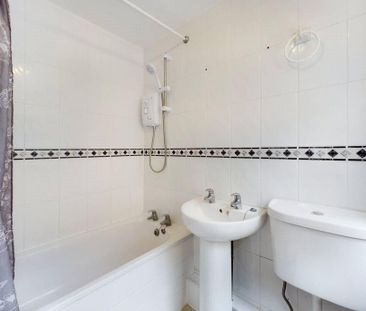 2 bedroom maisonette to rent - Photo 6