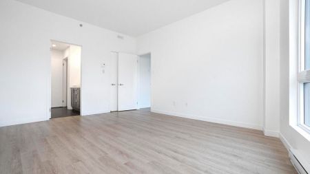 2 Bed, 2 Bath - Photo 5