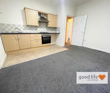 1 bedroom flat to rent - Photo 3