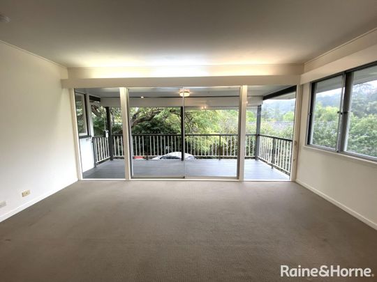 Good Size Home, with Air Conditioning and Great Location! - Photo 1
