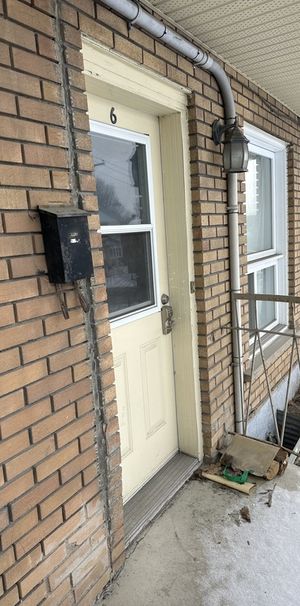 1/2 Près De L'UdeS Tout Inclus - Photo 1