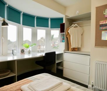 6 bedroom house to rent - Photo 2