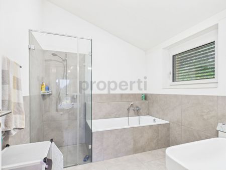 Moderne 3.5-Zimmer-Dachwohnung in der Region Sargans (SG) - Photo 5