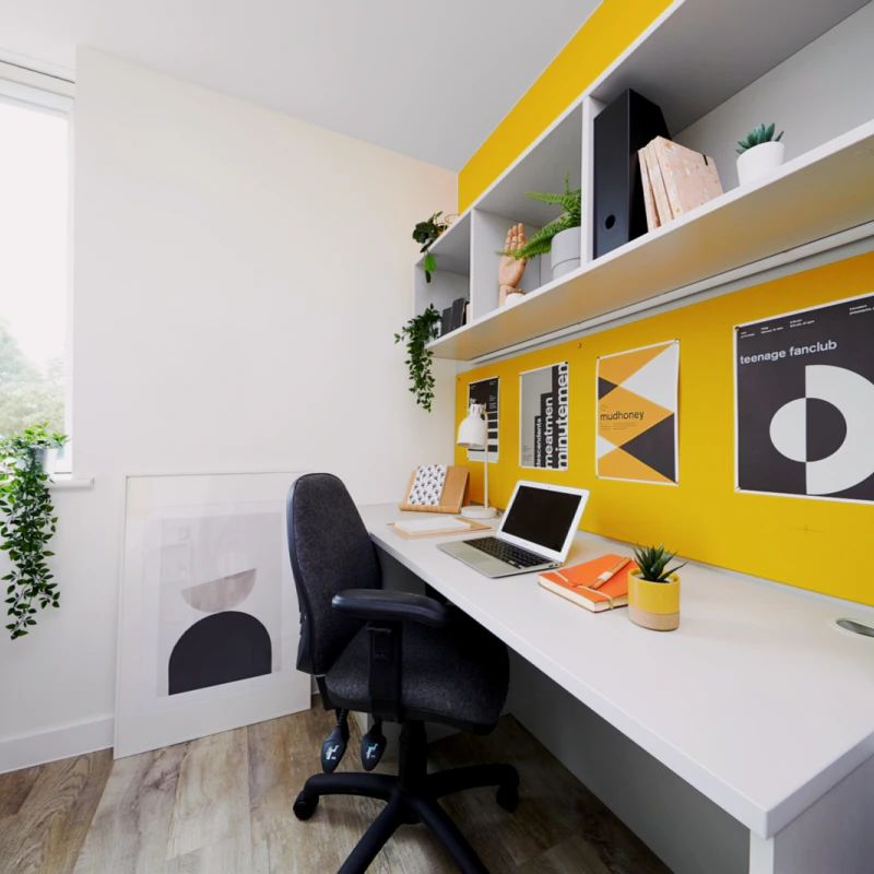 Silver Ensuite - Photo 1