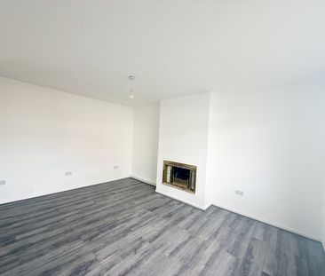 Property For Let - Scarisbrick Drive - Photo 2