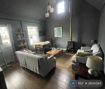 2 bedroom semi-detached house to rent - Photo 2