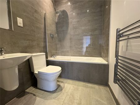 Knoll Road, Camberley, Surrey, GU15 - Photo 5