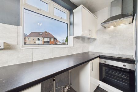 1 Charnock Crescent, S12 - Photo 4