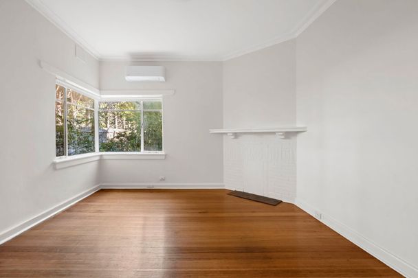 Thinking of selling? Contact our agent - Photo 1
