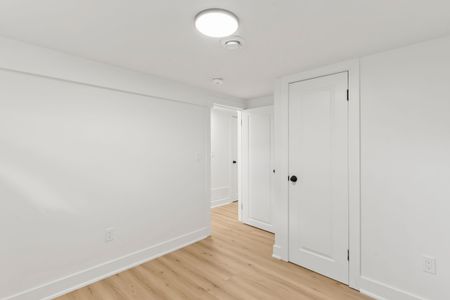 For Lease - 745 Glengrove Street, Oshawa, Ontario - Photo 5