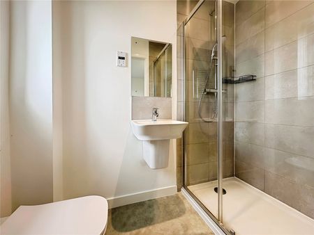 2 bedroom house to rent Sparrowhawk Crescent, Wootton, Northampton, Northamptonshire, NN4 - Photo 3