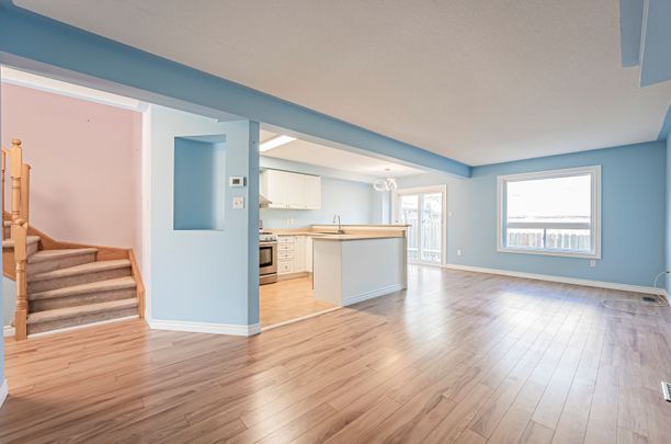 For Lease - 1290 Heritage Way Unit# 33, Oakville, Ontario - Photo 1