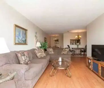 Wonderful KEMPENFELT Bay Superb Condo! | 65 Ellen Street, Barrie - Photo 1