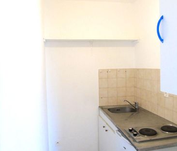 A LOUER Un appartement de type F1 de 24,74 m² situé au 1er étage av... - Photo 3