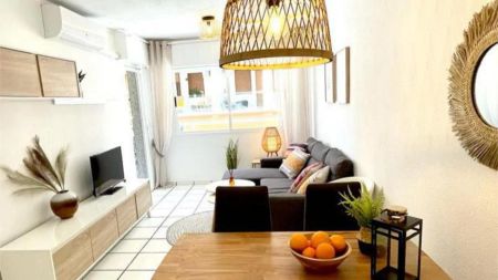 Apartamento de alquiler en Calle Noruega, 12, Zona Playa de los Locos - Photo 3