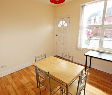 105 Rendell Street - Photo 3